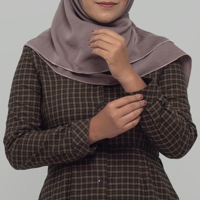 Benhill Gamis Wanita  Flannel Lengan Panjang  Kotak Coklat 1216-11530 Kancing Muslim Nyaman Serut (T