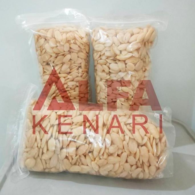 Thebest- Kacang Kenari Mentah Utuh Patah Hancur Asli Kepulauan Ambon 1kg