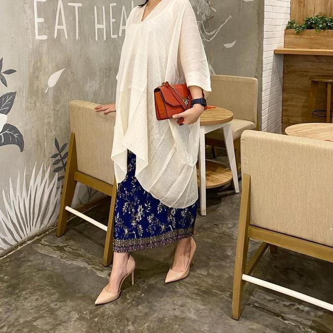 Grosir Lausboutique-Tunik Aruna Polos-Seri Awan-Tunik Batik [Hanya Atasan]