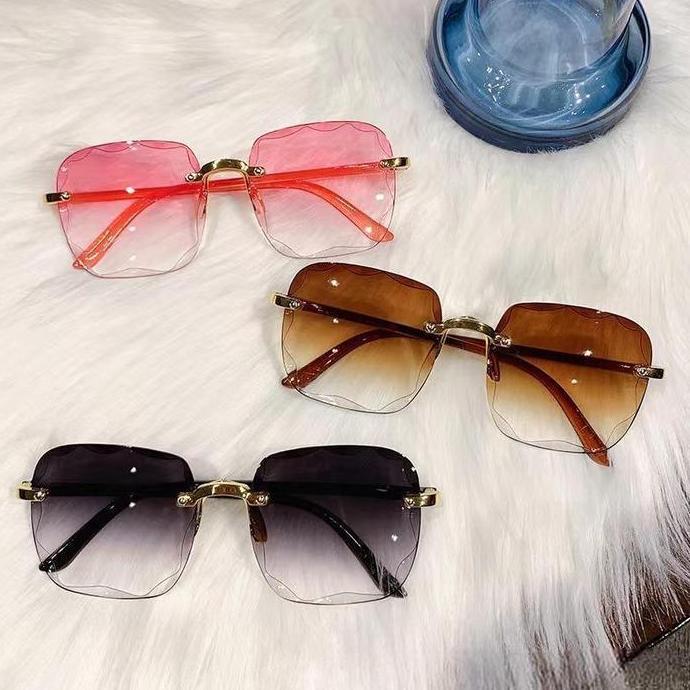 BEST SELLER ALIMAMA - KACAMATA GRADIENT - KACA MATA FASHION KOREA WANITA PRIA ANTI RADIASI CAT EYE M