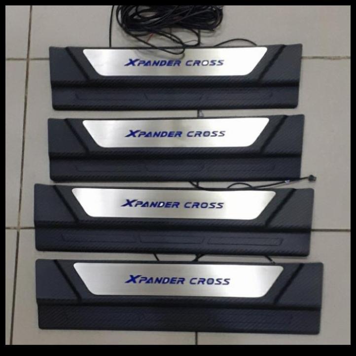 TERMURAH SILLPLATE SAMPING MOBIL XPANDER CROSS LAMPU BIRU 