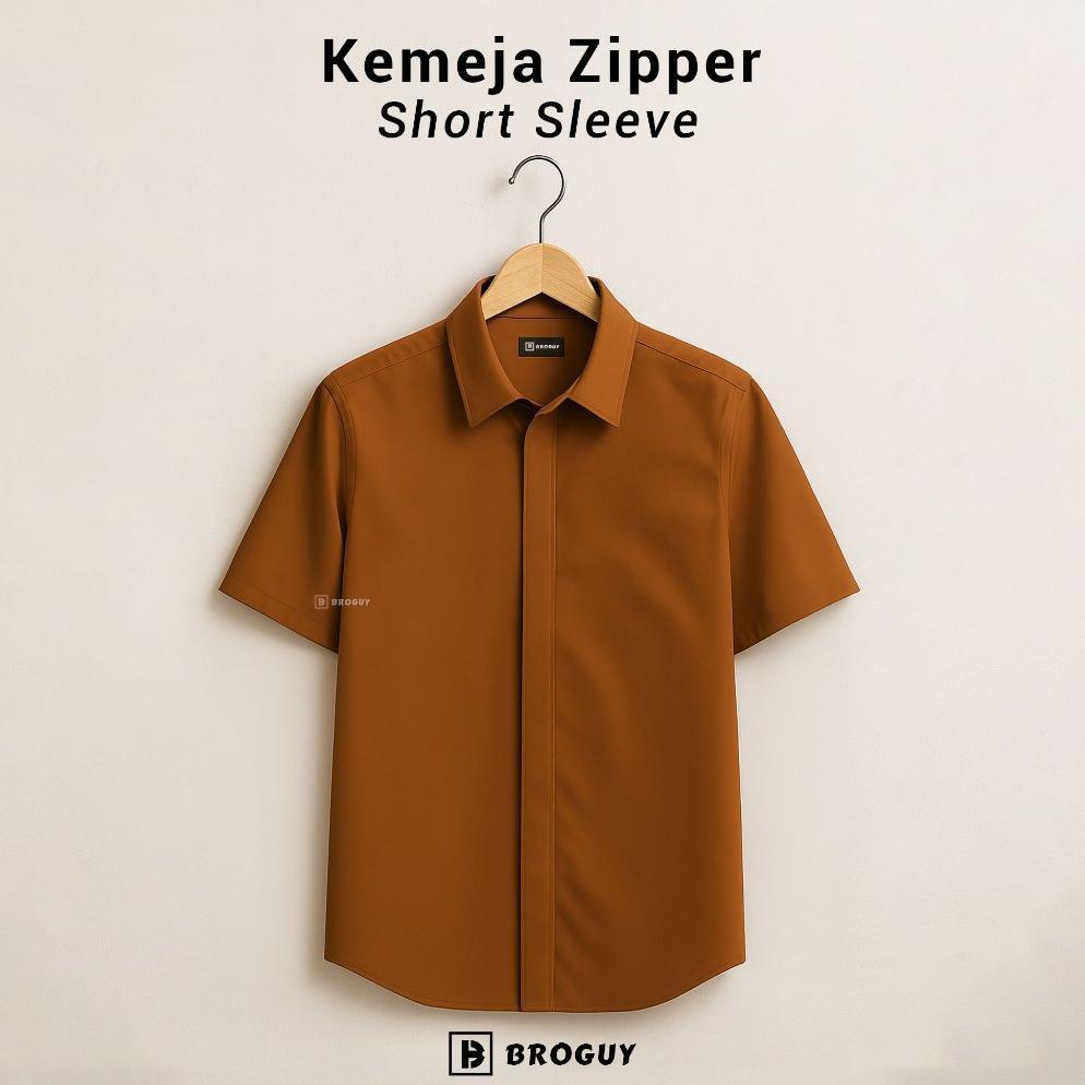 ORIGINAL BROGUY KEMEJA ZIPPER PRIA SIMPLE LENGAN PENDEK
