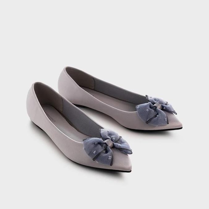 URBAN&CO Essentials Flat Shoes Wanita Sepatu Flatshoes Slip On - Haruna