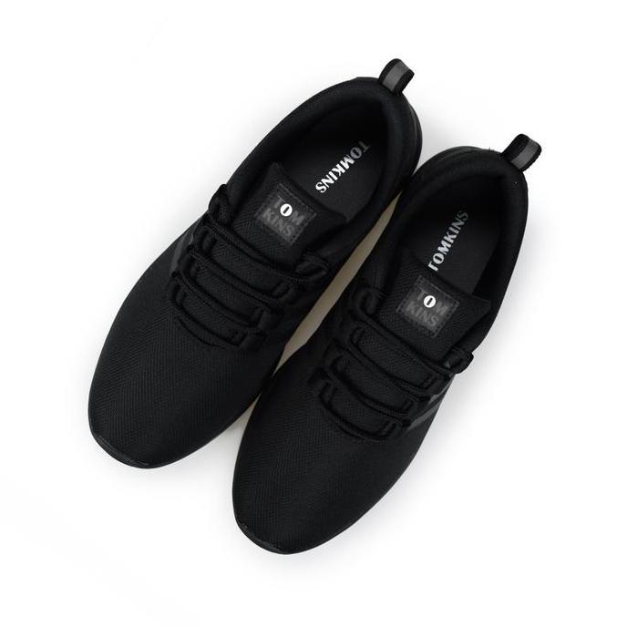 Kets- Tomkins Prodigy Beta - Hitam Sneakers Pria Sepatu Olahraga Kasual