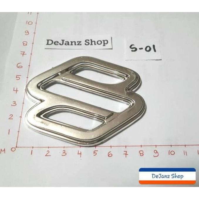 Carssand- Emblem - Tulisan - Sticker - Tempelan - Logo S . Suzuki Futura. Chrome