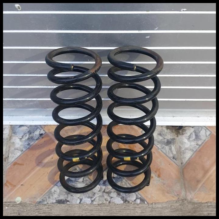 HOT DEAL COIL SPRING PER INNOVA BELAKANG 