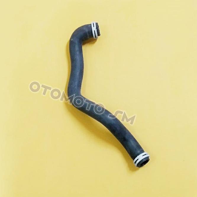 Selang Radiator Atas Ford Fiesta