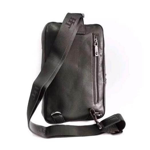 Hugo Thorch - Sling Bag Pria Kulit - Esquire