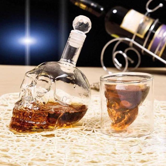 Botol Kaca Tengkorak Crystal Skull Vodka Bottle 750ml KN368