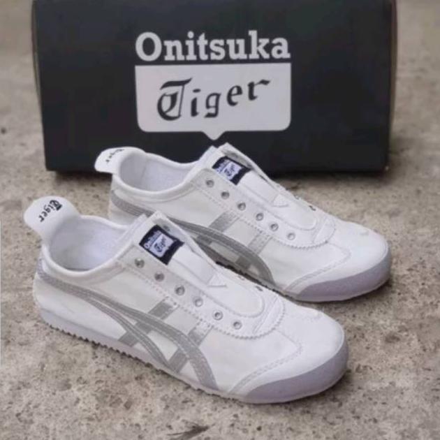 Sepatu onit women putih silver grade original