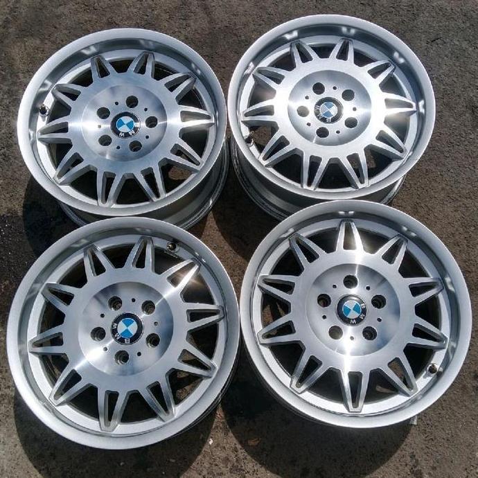 Terlaris Velg Bmw E36 M3 Style 22 Ds1 R17 Pcd 5X120 Lebar 7 Et 30 ( Replika)