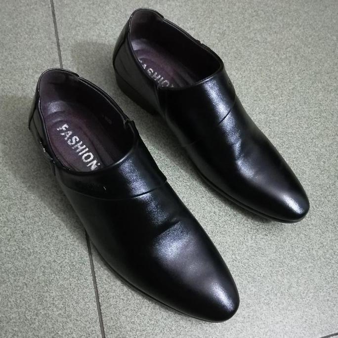 Tahan Lama  Inlike Sepatu Pantofel Pria Pantofel Tanpa Tali Hitam Pria Sepatu Fantofel Kerja Kantor 