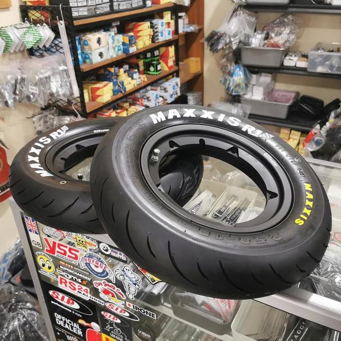Velg Tubeless Vespa Uno V.3 Black GScooter R.10 & Ban Maxxis MAR1