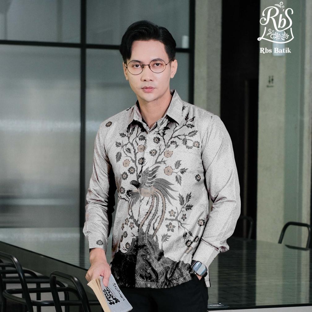 RBS Batik - Kemeja Batik Pria Bayanaka Putih Slimfit Lapis Furing Warna Putih Kombinasi Hitam