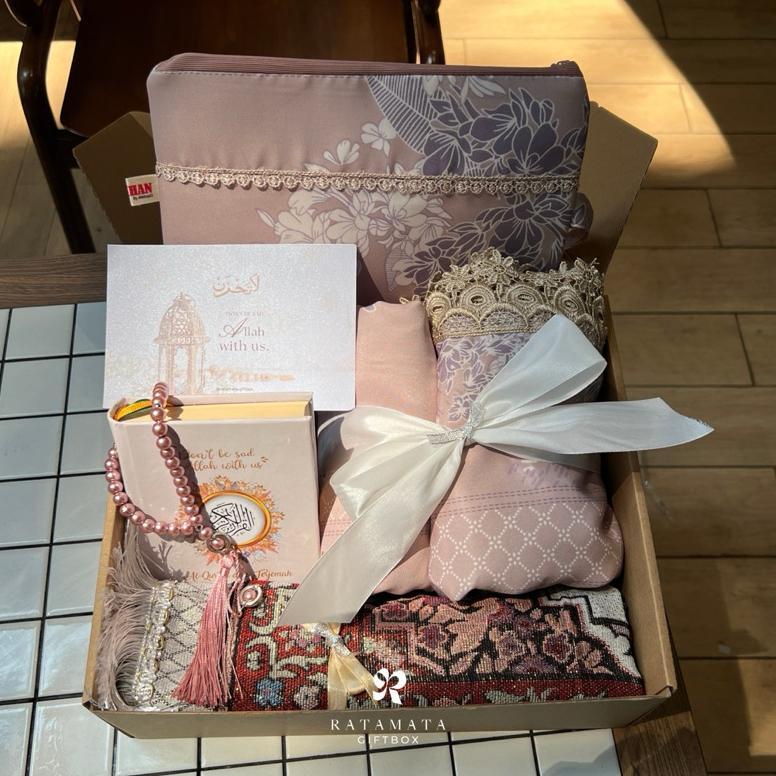HOT DEALS Hampers Mukena Set Seserahan Alat Sholat Hadiah Pernikahan Kado Istri Kado Cewek Hampers W