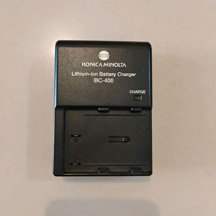 Minolta Bc-400 Lithium-Ion Battery Charger.For Dynax 5D, Dynax 7D, And Dimage A2 Second
