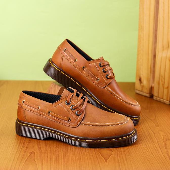 sepatu boat shoes sepatu crazy horse leather sepatu kulit pria enrico terlaris