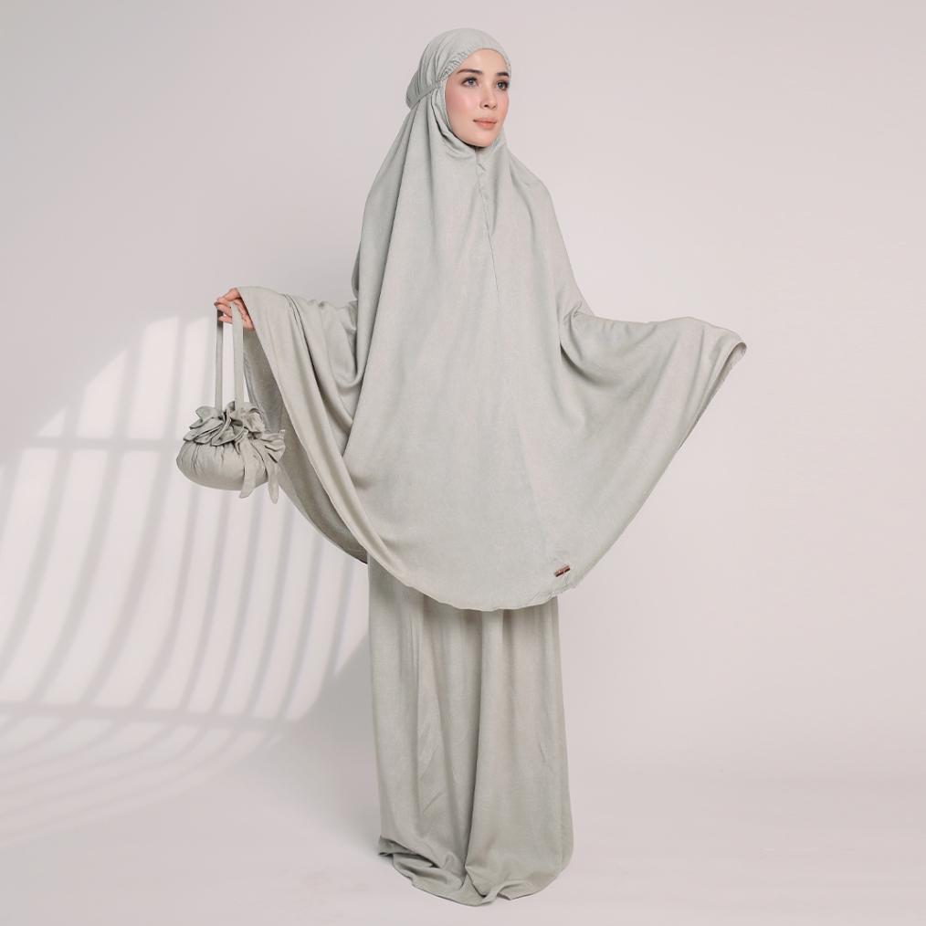 Lozy Hijab - Kejora Prayer Set (Mukena Motif Rayon 2in1 Lozy x Lesti Kejora)