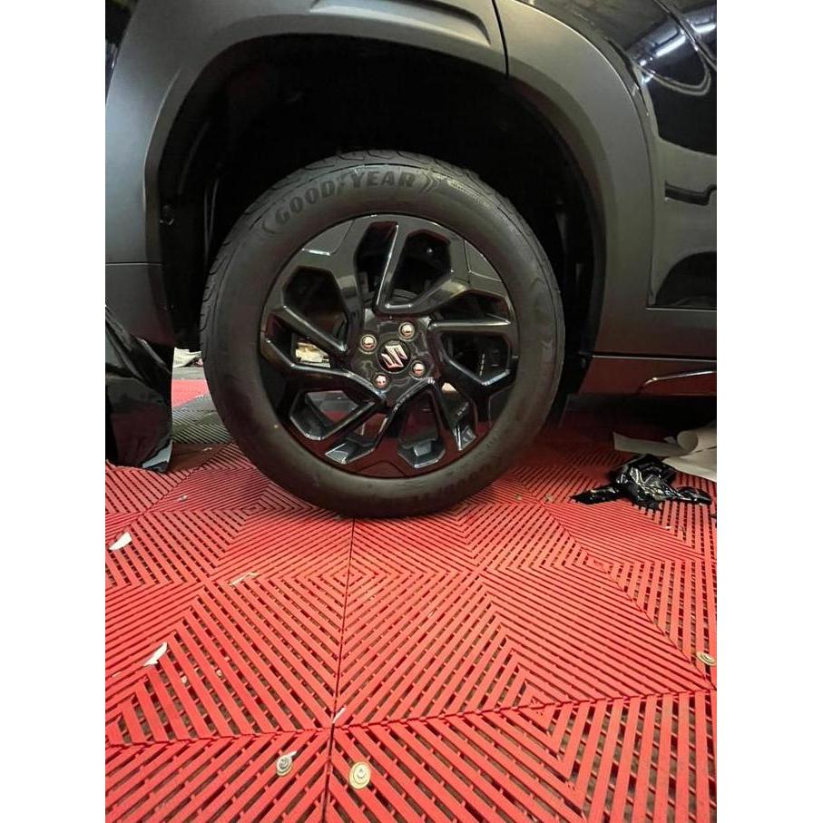 Sale Sticker Delete Silver Velg Mobil Suzuki Fronx Tahun 2025 (5-Velg)