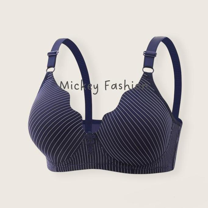 Yuksist- Bra Push Up Wanita Cup B-C Tanpa Kawat Busa Tipis Setrip