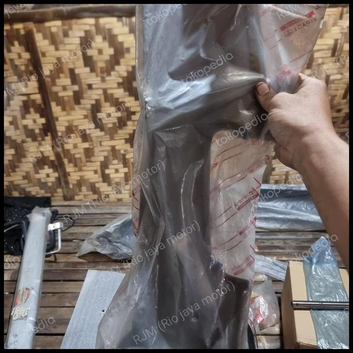 HOT DEAL PZ044-0D559-00 AERO MUDGUARD DEPAN KANAN TOYOTA YARIS 