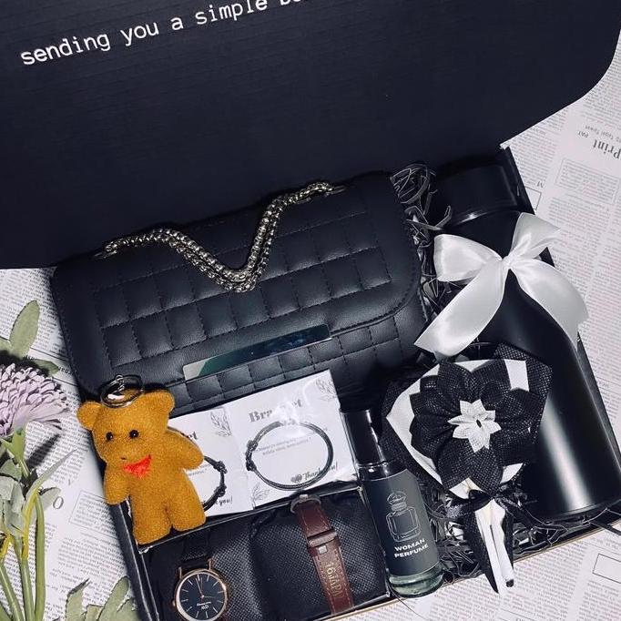 GIFTBOX HAMPERS KADO HADIAH WANITA PERLENGKAPAN RUMAH PERLENGKAPAN PAKET PESTA TAS HADIAH WANITA LEN