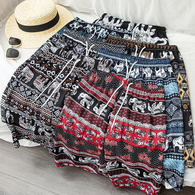 DB260 - CP464 Celana Pendek Wanita Short Pants Motif Batik Salur Bahan Rayon Santai Kulot Bali