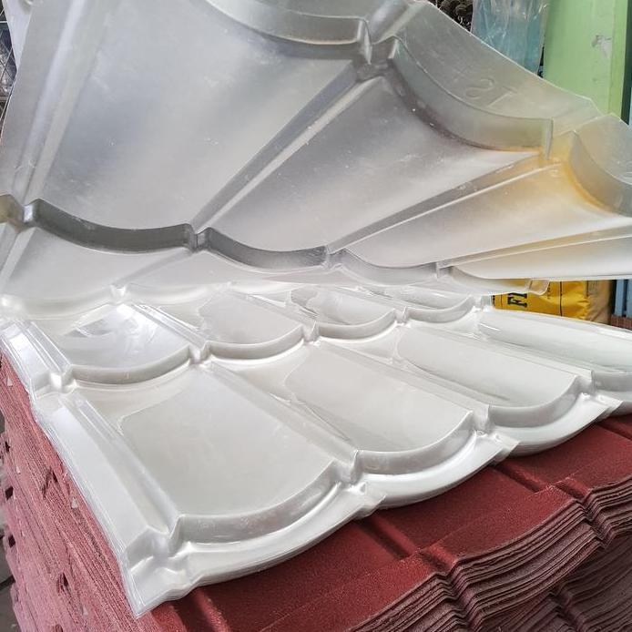 GENTENG METAL TRANSPARAN BENING TEBAL murah