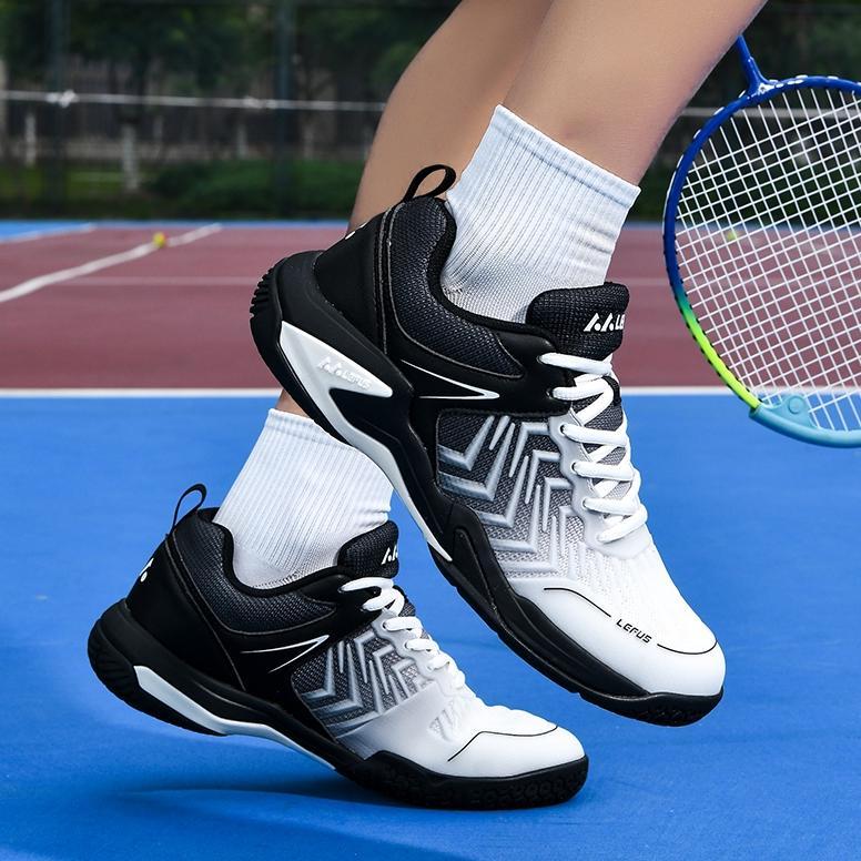 FREE ONGKIR LEFUS SEPATU BADMINTON PROFESIONAL DIIMPOR SEPATU PELATIHAN BIASA DAN MODUS PASANGAN PRI