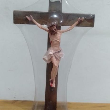 Salib Duduk Katolik 30 cm - Salib Meja - Salib Yesus