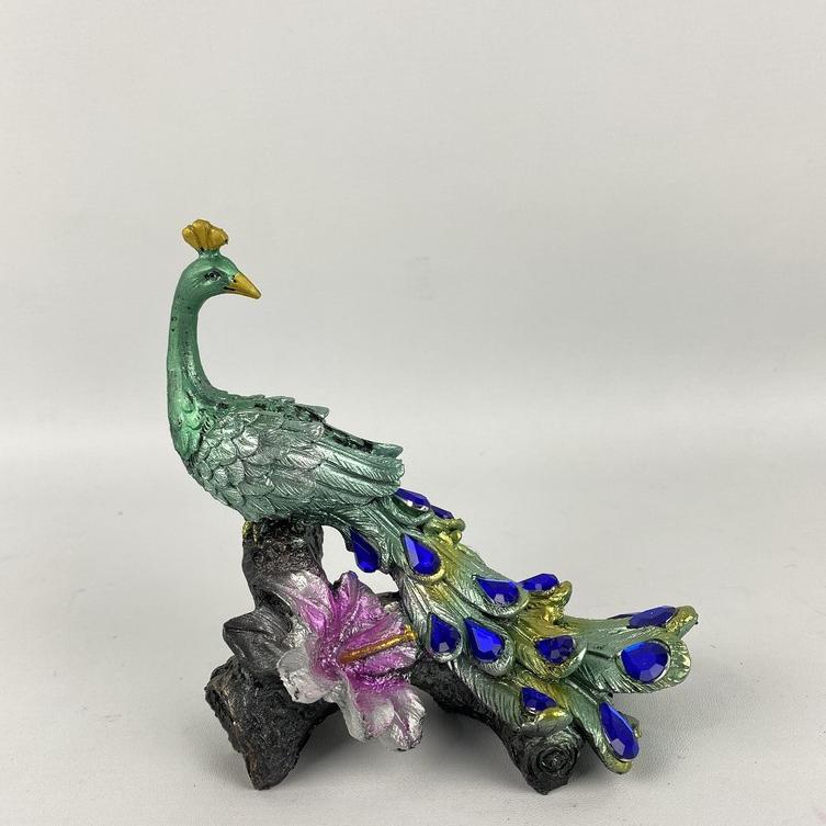 Pajangan Burung Merak Bahan Resin Hiasan Meja Patung Merak