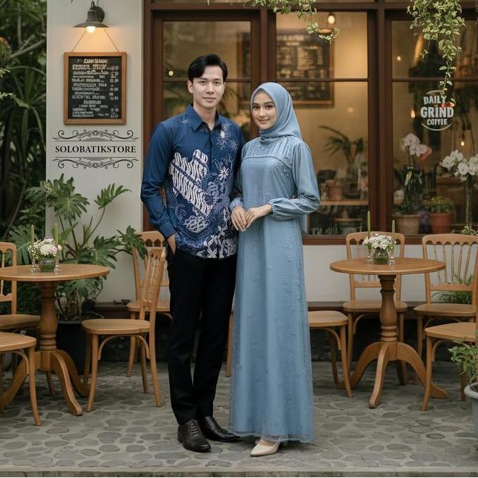 Solobatikstore - Baju Couple Lebaran 2026 Idul Fitri Gamis Couple Burgundy Terbaru Maxi Dress Brokat