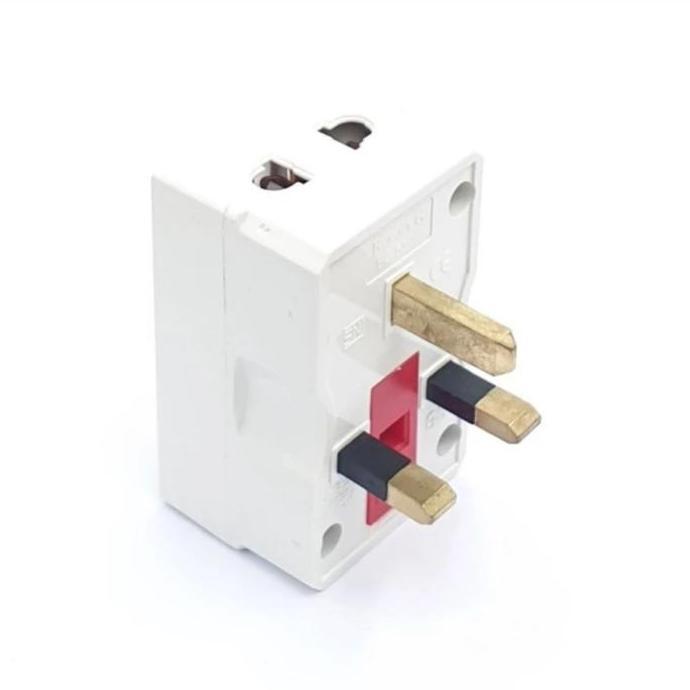 Colokan Universal Travel Adaptor Untuk Charge 3 Hp Saat diluar Negeri