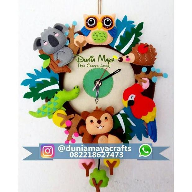 Jam Dinding Flanel Karakter