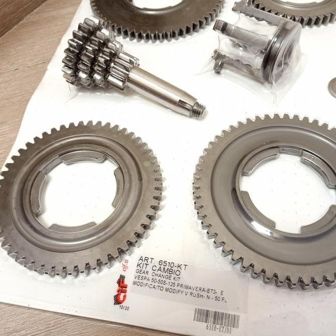 Promo gigi 4 speed cif vespa smallframe pts special darling original italy Diskon