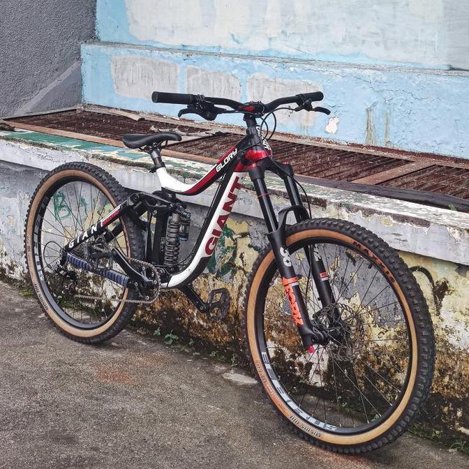 Terlaris Sepeda Downhill Giant Glory 27,5 Fullbike