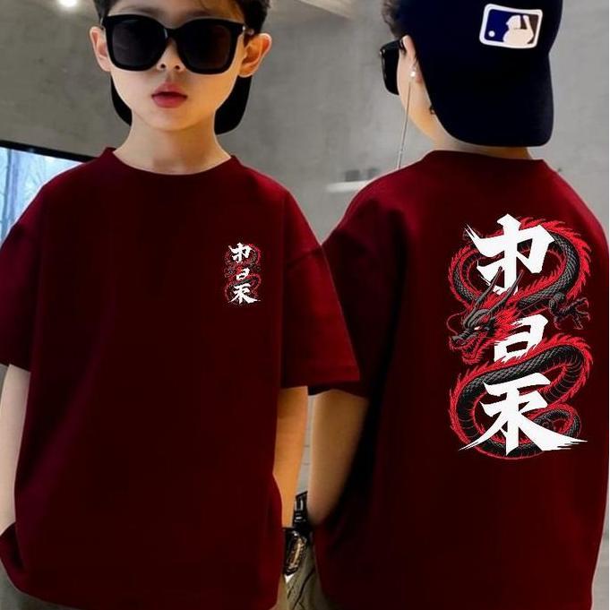 AI163 }} Kaos Anak Laki-laki Hitam Desain Naga Merah & Tulisan Jepang Stylish untuk Musim Panas Ukur