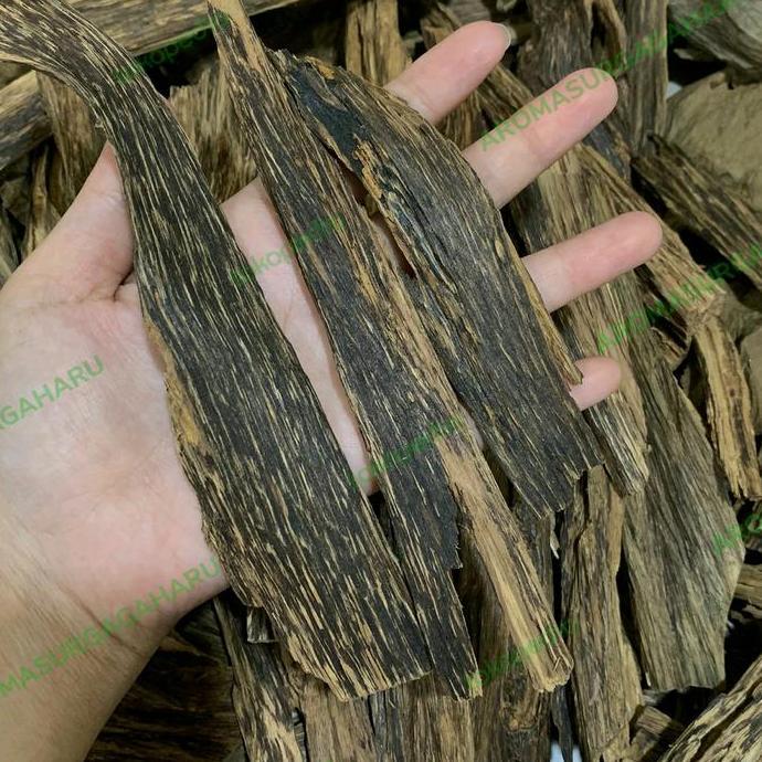 Kayu Gaharu Malinau Super - Chip Gaharu - Oud Chunks - Chenxiang