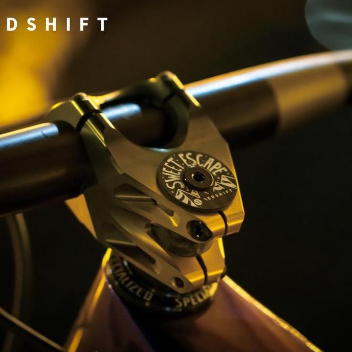 Redshift Carbon Stem Cap Tiranium Bolt - Tutup Stem Karbon