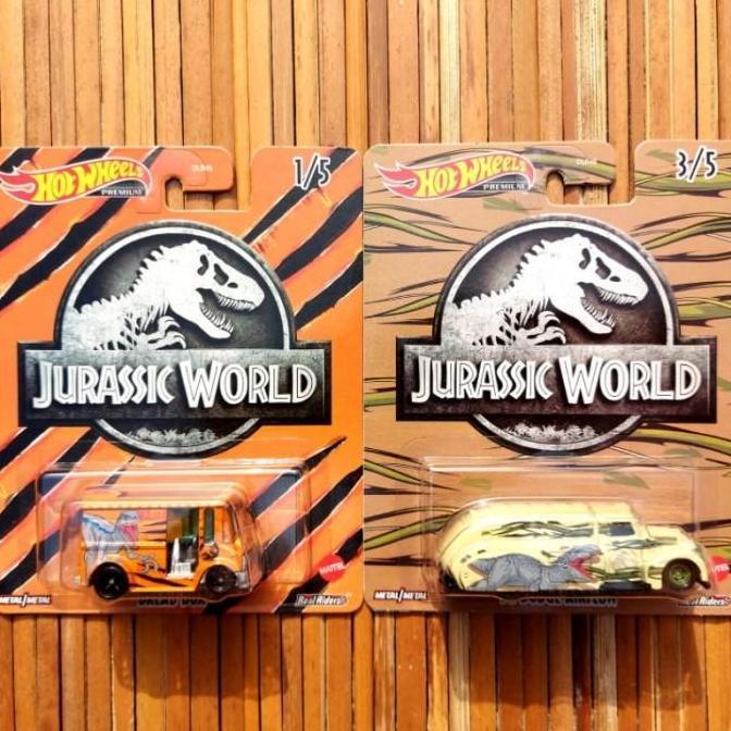 HOTWHEELS PREMIUM JURASSIC WORLD PARK UNIMOG TOUR BUS BREAD BOX DODGE