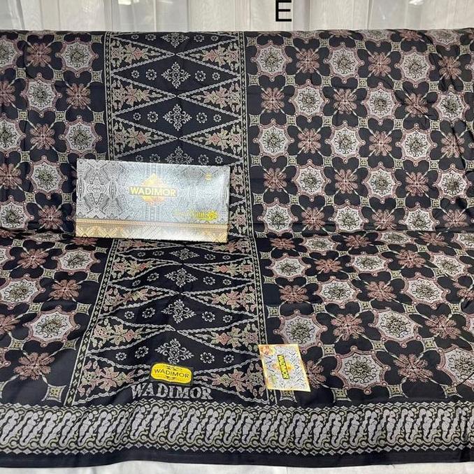 Disiniaja- Wadimor Sarung Batik Jawa Motif Terbaru Katun Mewah Nyaman Dewasa Seni Jawa Kain Tenun Pe