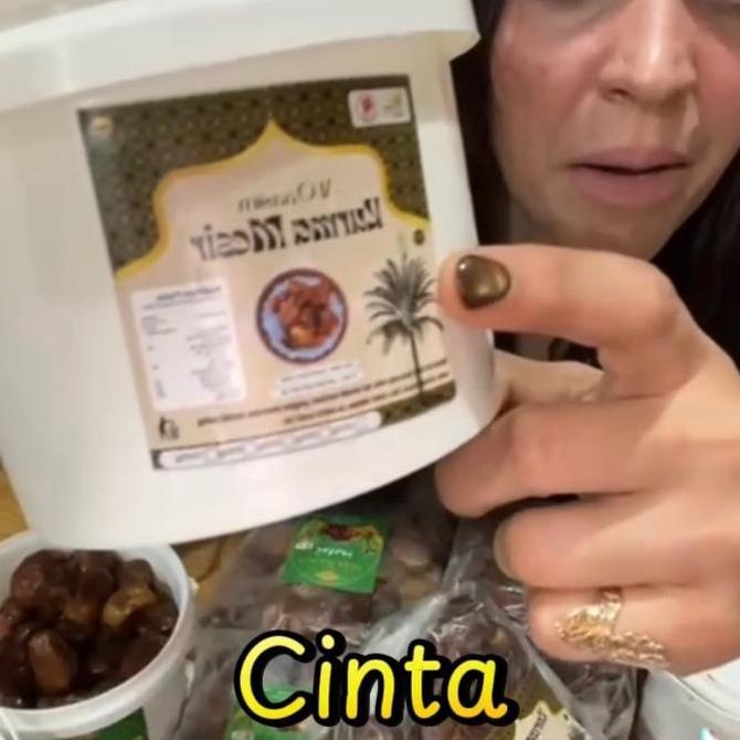 Fnbb- Kurma Mesir Premium Seleb Kurma Mesir Madu Kurma Mesir Madu 1Kg