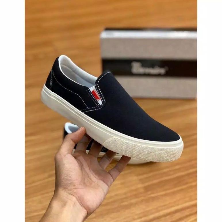 HOT Sepatu Warrior Arthur Slip On Black White Original 100% - Warior - Slip On Pria Slip On Wanita