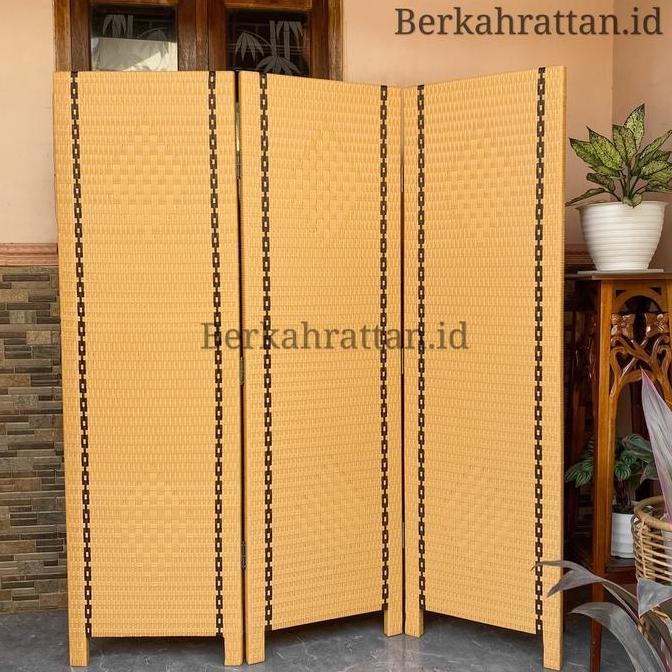 Partisi Pembatas Ruangan Minimalis Rotan Sintetis / Sketsel Rotan