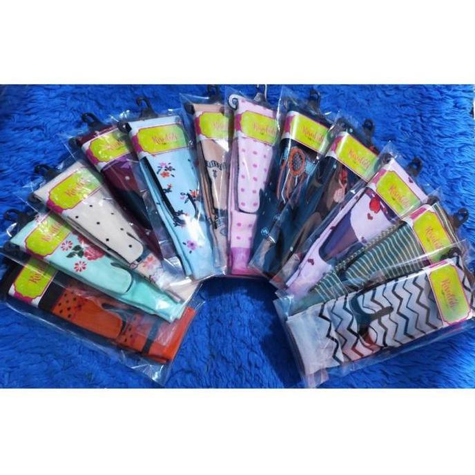 Boyboy- Zulekha Muslimah Kaoskaki Dewasa Campur Motif&Warna Bahan Nylon Spandek Ukuran L Pj 38Cm Tel