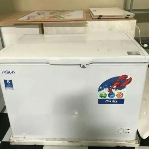 AQUA Chest Freezer Box 300Liter AQF-310 Lemari Pembeku SANYO GARANSI