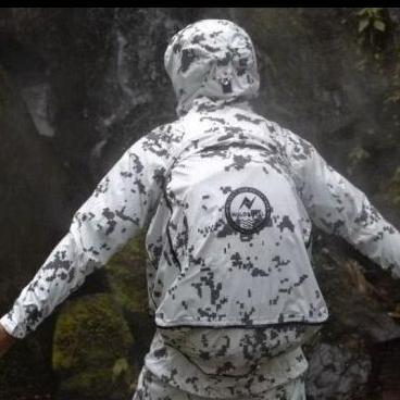 JAS HUJAN RAINCOAT SENTANI WILDSHELL ORIGINAL