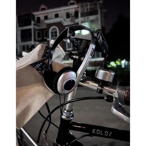 super vintage headphone bass headphone