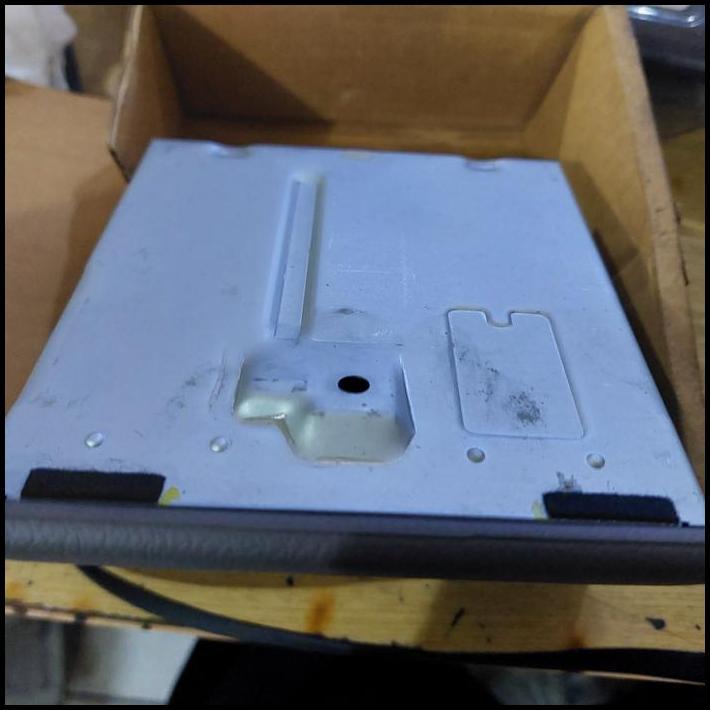 DISKON TEMPAT ASBAK MOBIL ISUZU PANTHER KOTAK/CAPSUL ORIGINAL 