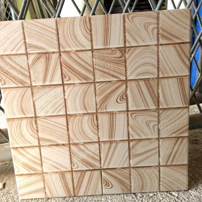 KERAMIK LANTAI TERAS 40X40 KASAR TIMBUL KOTAK- KERAMIK LANTAI GARASI